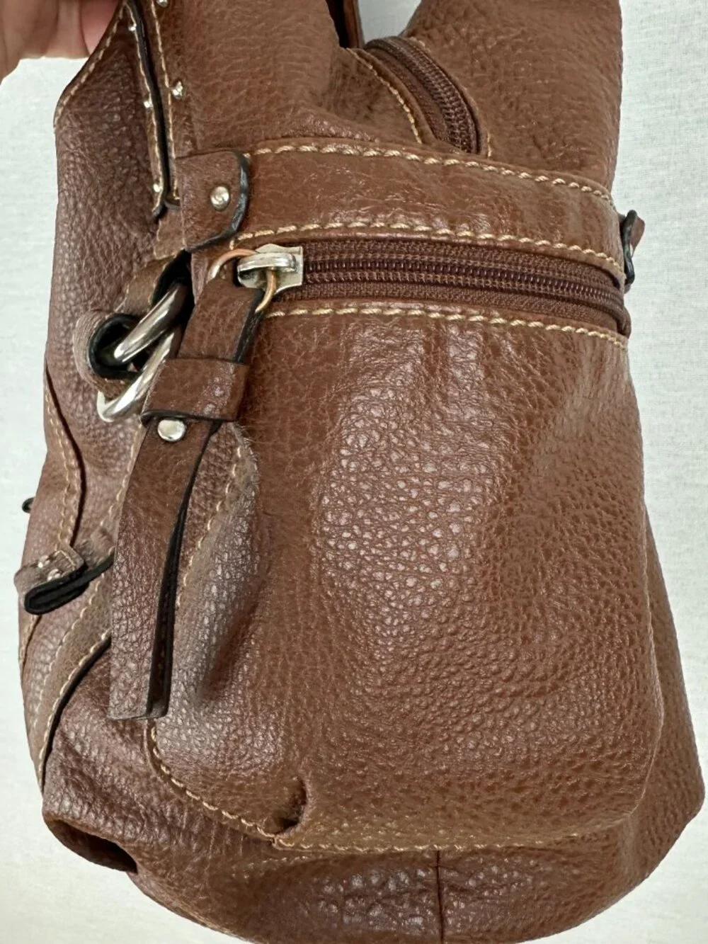 ST. JOHN'S BAY BROWN FAUX LEATHER HOBO SHOULDER BAG ZIPERED POCKETS